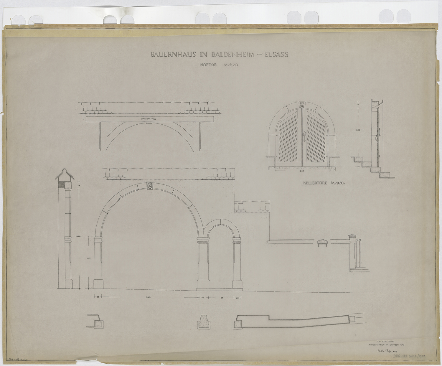 Porte charretière et porte de la cave (datée 1773).